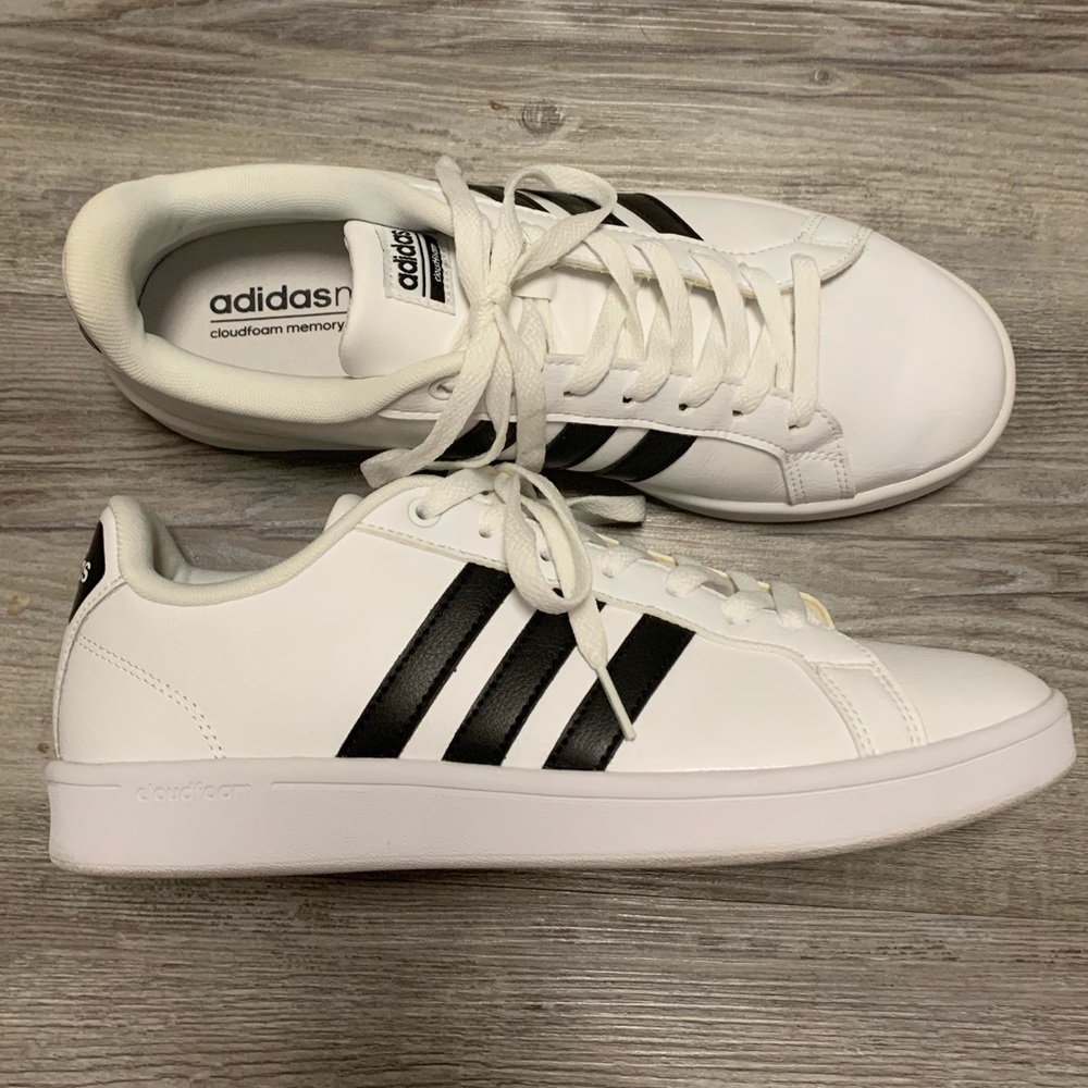 Adidas Cloudfoam Advantage Sneaker Size 10